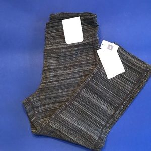 Gap GapFit Regular Rise Capri Leggings Large